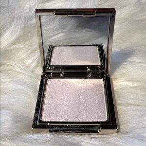 Jouer Powder Highlighter